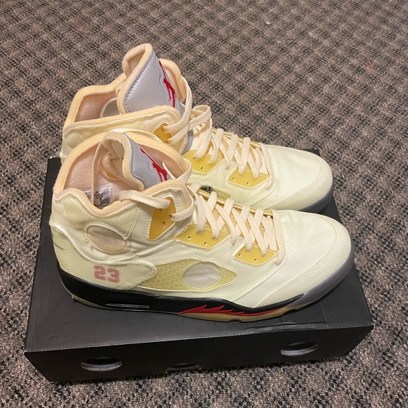 Off White Jordan 5 - Picture 3 of 7